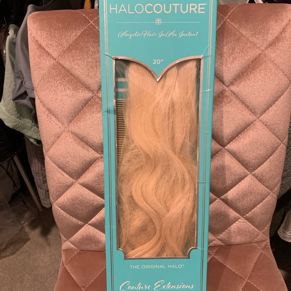 Halo Couture 20 inch blonde hair extensions